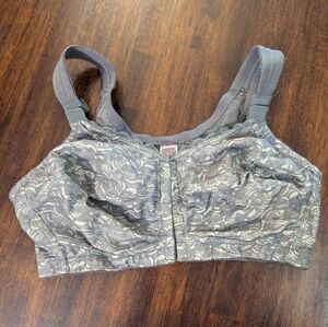 Comfort Choice Gray Lace Women's Bra Size 38DDD EUC